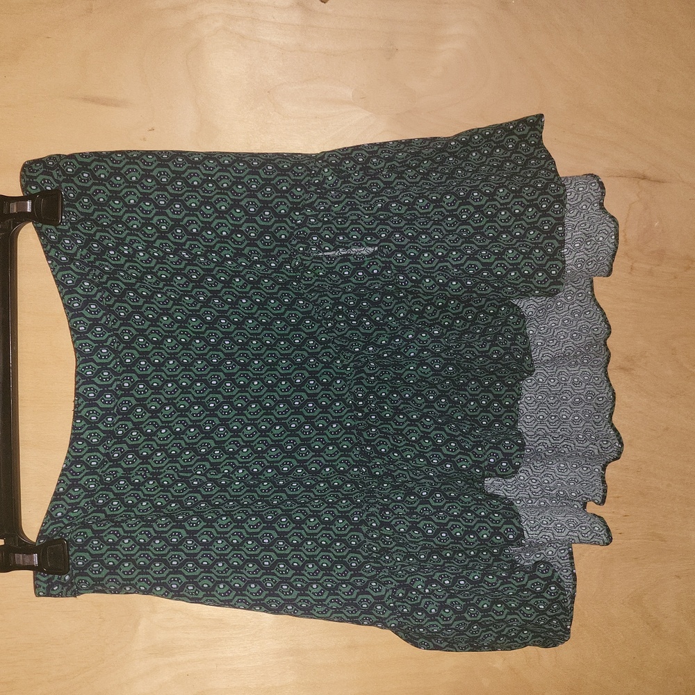 Free People Navy, Green, and grey printed skirt - size 4